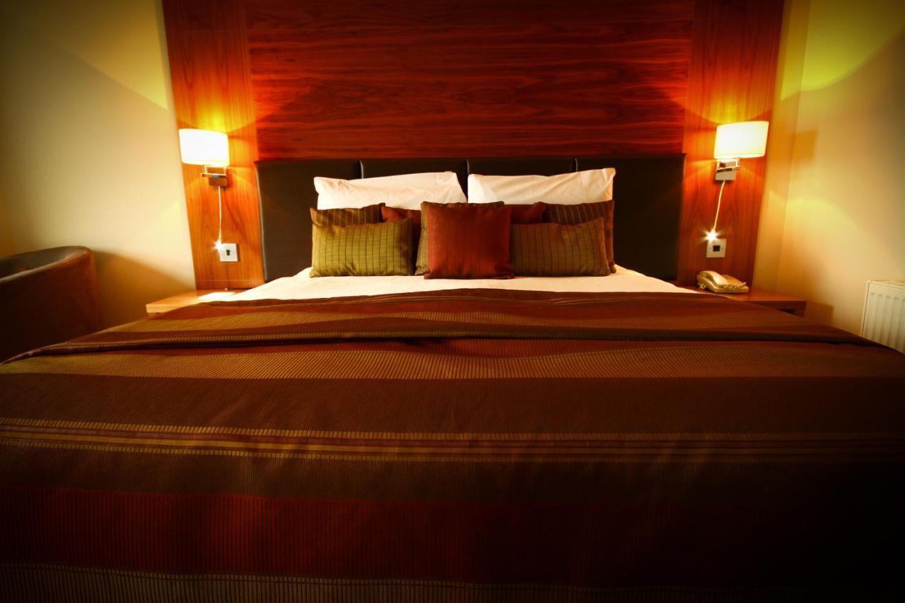 Отель Smiths At Gretna 4*